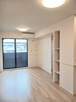 のマンスリーマンション・ウィークリーマンション「ミイキ　Ⅰ 102・洋室(No.1221456)」メイン画像