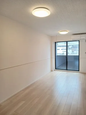 のマンスリーマンション・ウィークリーマンション「ミイキ　Ⅱ 103・洋室(No.1221463)」メイン画像