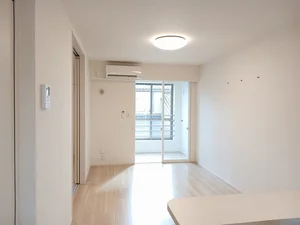 富山市のマンスリーマンション・ウィークリーマンション「フォルスラーマⅥ 201・洋室(No.1221992)」メイン画像