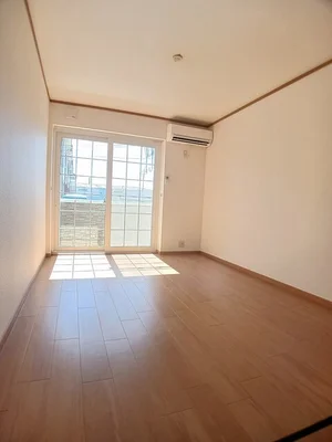 のマンスリーマンション・ウィークリーマンション「ソレアード　カーサＣ 102・洋室(No.1222061)」メイン画像