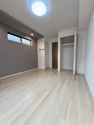 京都府のマンスリーマンション・ウィークリーマンション「メゾン　ド　シュシュ 103・洋室(No.1222157)」メイン画像