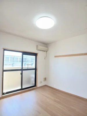 新山口駅（山口県）のマンスリーマンション・ウィークリーマンション「サンリット　ＳＪＫ 101・洋室(No.1222277)」メイン画像