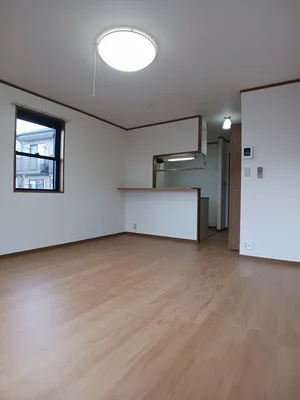 福岡県のマンスリーマンション・ウィークリーマンション「ルート３＆カーサⅡ 105・洋室(No.1222298)」メイン画像