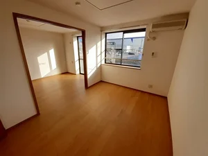 のマンスリーマンション・ウィークリーマンション「ファミールつたぎＡ 202・洋室(No.1222359)」メイン画像