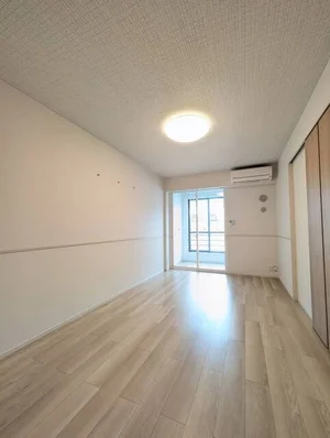 島根県のマンスリーマンション・ウィークリーマンション「メディオ　パーロ　Ｂ 102・洋室(No.1222711)」メイン画像