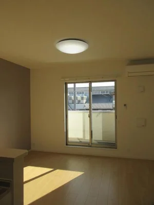 伊予郡松前町のマンスリーマンション・ウィークリーマンション「ミルト松前Ⅱ－Ⅰ 201・洋室(No.1223421)」メイン画像