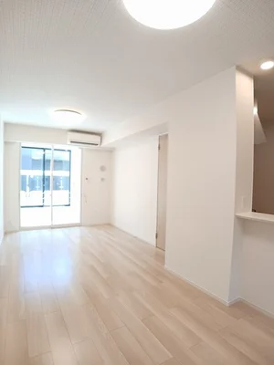 のマンスリーマンション・ウィークリーマンション「サンリバーＢ 103・洋室(No.1223426)」メイン画像