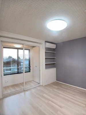 のマンスリーマンション・ウィークリーマンション「ジェラトーニＫ 102・洋室(No.1223945)」メイン画像