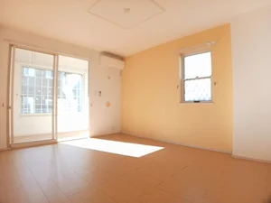 のマンスリーマンション・ウィークリーマンション「プリムローズ　Ａ 101・洋室(No.1224455)」メイン画像