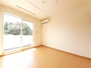 のマンスリーマンション・ウィークリーマンション「サンパティークⅣ 102・洋室(No.1224608)」メイン画像