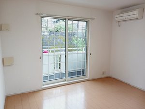 のマンスリーマンション・ウィークリーマンション「リバーサイド　Ⅱ 102・洋室(No.1225595)」メイン画像