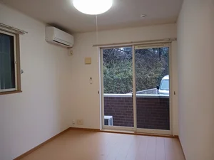 敦賀市のマンスリーマンション・ウィークリーマンション「カルム・グリシーヌⅡ 105・洋室(No.1225808)」メイン画像