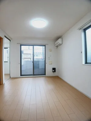 のマンスリーマンション・ウィークリーマンション「Ｍｏｄｅｓｓａ 103・洋室(No.1225816)」メイン画像