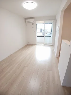 綾歌郡宇多津町のマンスリーマンション・ウィークリーマンション「クオリティー宇多津Ｂ 204・洋室(No.1225927)」メイン画像