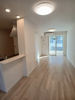 のマンスリーマンション・ウィークリーマンション「ノイシュタットエビス　Ⅰ 102・洋室(No.1225980)」メイン画像