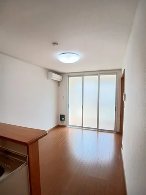 名古屋市中川区のマンスリーマンション・ウィークリーマンション「シュティル　ブリーゼ 101・洋室(No.1226501)」メイン画像