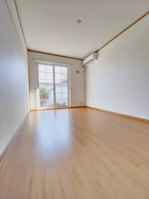 大分県のマンスリーマンション・ウィークリーマンション「ラフィーネ壱番館 103・洋室(No.1226796)」メイン画像