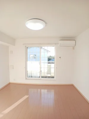 鳥取県のマンスリーマンション・ウィークリーマンション「Ｐｉｎｅ　Ｃｏｕｒｔ 202・洋室(No.1226885)」メイン画像