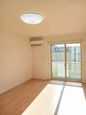 のマンスリーマンション・ウィークリーマンション「シャロル　ワン 103・洋室(No.1227140)」メイン画像