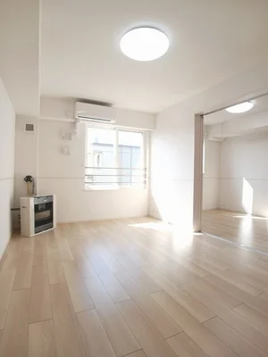 のマンスリーマンション・ウィークリーマンション「カルム栗山 202・洋室(No.1227345)」メイン画像