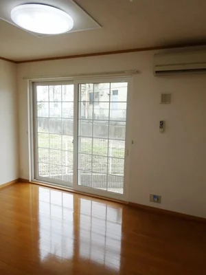 滋賀県の大東建託リーシング株式会社のマンスリーマンション・ウィークリーマンション「ベル　プリムローズⅠ 101・洋室(No.1227798)」メイン画像