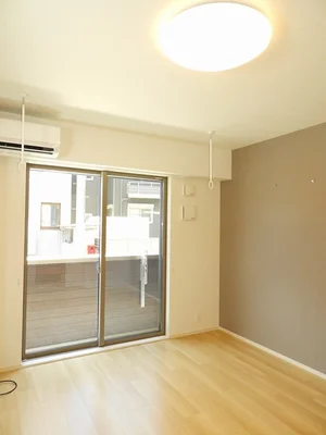 広島市のマンスリーマンション・ウィークリーマンション「サンリット大町東 102・洋室(No.1228012)」メイン画像