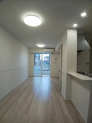 のマンスリーマンション・ウィークリーマンション「ピアニッシモⅡ 103・洋室(No.1228656)」メイン画像