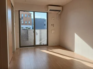 のマンスリーマンション・ウィークリーマンション「Ｃａｓａ　Ｖｉｏｌａ 102・洋室(No.1229061)」メイン画像