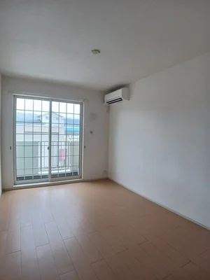 柳原駅（愛媛県）のマンスリーマンション・ウィークリーマンション「ヴィラ有ノ木 102・洋室(No.1229186)」メイン画像