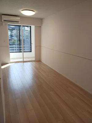 宮崎県のマンスリーマンション・ウィークリーマンション「ストレリチア 102・洋室(No.1229376)」メイン画像