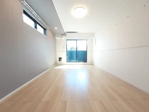 のマンスリーマンション・ウィークリーマンション「ベル　ソーレ 201・洋室(No.1229399)」メイン画像