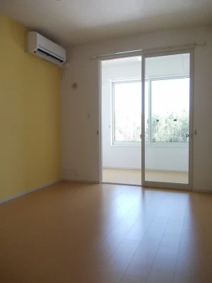 のマンスリーマンション・ウィークリーマンション「カーサハピネスⅡ 102・洋室(No.1229467)」メイン画像