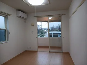 のマンスリーマンション・ウィークリーマンション「クロスロ－ド　沢　ｄｅｕｘ 103・洋室(No.1229634)」メイン画像