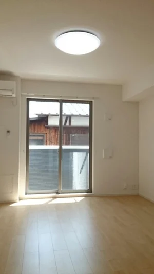 のマンスリーマンション・ウィークリーマンション「ルーベル　立花　Ⅲ 103・洋室(No.1229725)」メイン画像