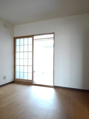 石川県の大東建託リーシング株式会社のマンスリーマンション・ウィークリーマンション「エンジェルシャトル 202・和室(No.1229942)」メイン画像