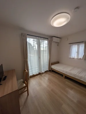 のマンスリーマンション・ウィークリーマンション「【南御殿場17分】出張に便利✨Wi-Fi無料＆家具家電完備の快適空間 101(No.1230017)」メイン画像