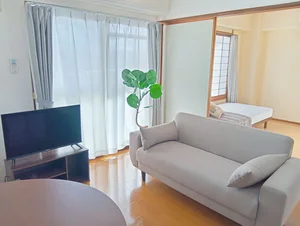 のマンスリーマンション・ウィークリーマンション「淡路島津名一宮IC車4分🚙駐車場1台込✨2LDK2名入居可！ドラッグストア徒歩2分🛒Wifi無料👍【M016】 501(No.1230078)」メイン画像