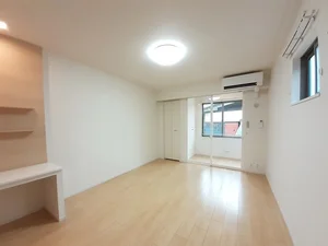 のマンスリーマンション・ウィークリーマンション「ベルフィミーモ岩切 106・洋室(No.1230215)」メイン画像