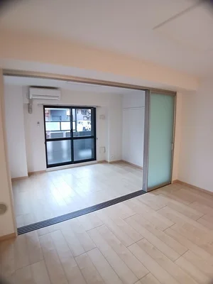 のマンスリーマンション・ウィークリーマンション「ルミエ－ル西洞院 105・洋室(No.1230386)」メイン画像