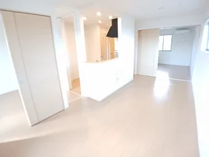 のマンスリーマンション・ウィークリーマンション「オーク・エミアスＢ 204・洋室(No.1230550)」メイン画像