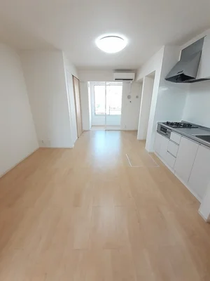 香川県の大東建託リーシング株式会社のマンスリーマンション・ウィークリーマンション「ボヌール高岡Ａ 102・LDK(No.1230819)」メイン画像