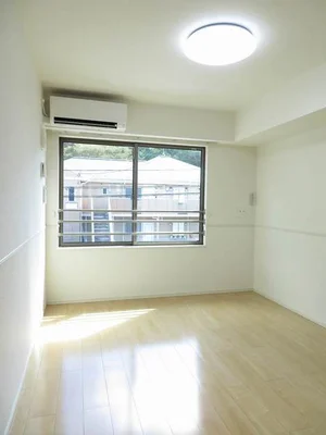 のマンスリーマンション・ウィークリーマンション「ＷＩＮ１２ 203・洋室(No.1231212)」メイン画像