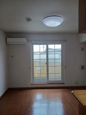 のマンスリーマンション・ウィークリーマンション「フォンテーヌブロー 202・洋室(No.1231352)」メイン画像