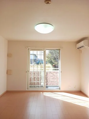 のマンスリーマンション・ウィークリーマンション「プラシードⅡ 103・洋室(No.1231416)」メイン画像