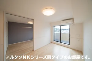 のマンスリーマンション・ウィークリーマンション「ハッピーメゾンⅧ　Ａ 203・洋室(No.1231573)」メイン画像