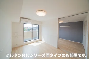 のマンスリーマンション・ウィークリーマンション「ハッピーメゾンⅧ　Ａ 202・洋室(No.1231574)」メイン画像