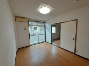 のマンスリーマンション・ウィークリーマンション「ニューシティスズキ 102・洋室(No.1231682)」メイン画像