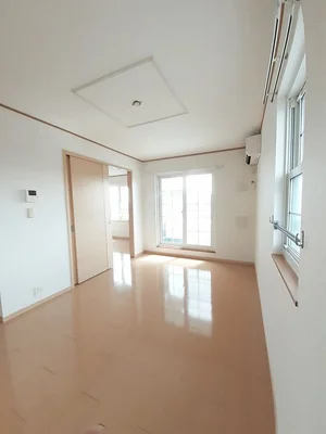 のマンスリーマンション・ウィークリーマンション「アンソレイエ・メゾンＢ 201・洋室(No.1231688)」メイン画像