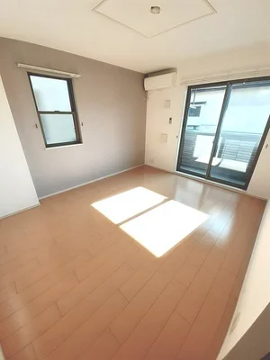 のマンスリーマンション・ウィークリーマンション「グレイスコート本草園　Ⅰ 102・洋室(No.1231691)」メイン画像