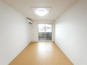 のマンスリーマンション・ウィークリーマンション「ｉｒｉｄｅⅠ（イリーデ） 102・洋室(No.1231796)」メイン画像